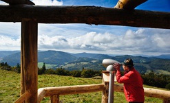 Blick durch das Viscope, ein besonderes Fernrohr, am Kleinen Spießhorn. Foto: Birgit-Cathrin Duval