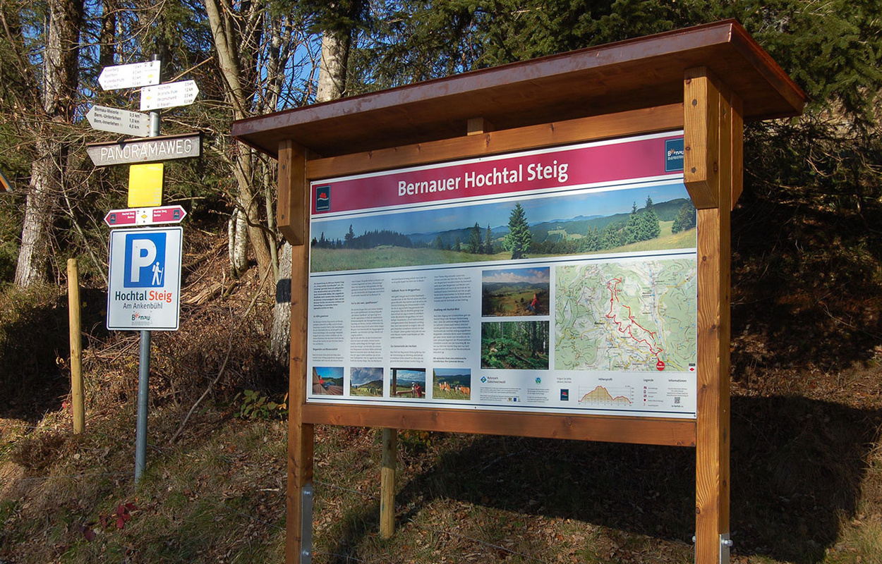 Auch der Wanderparkplatz des Bernauer Hochtal Steigs will gefunden werden. Auf dieser Seite informieren wir ber die Anreise nach Bernau. Foto: Heike Budig